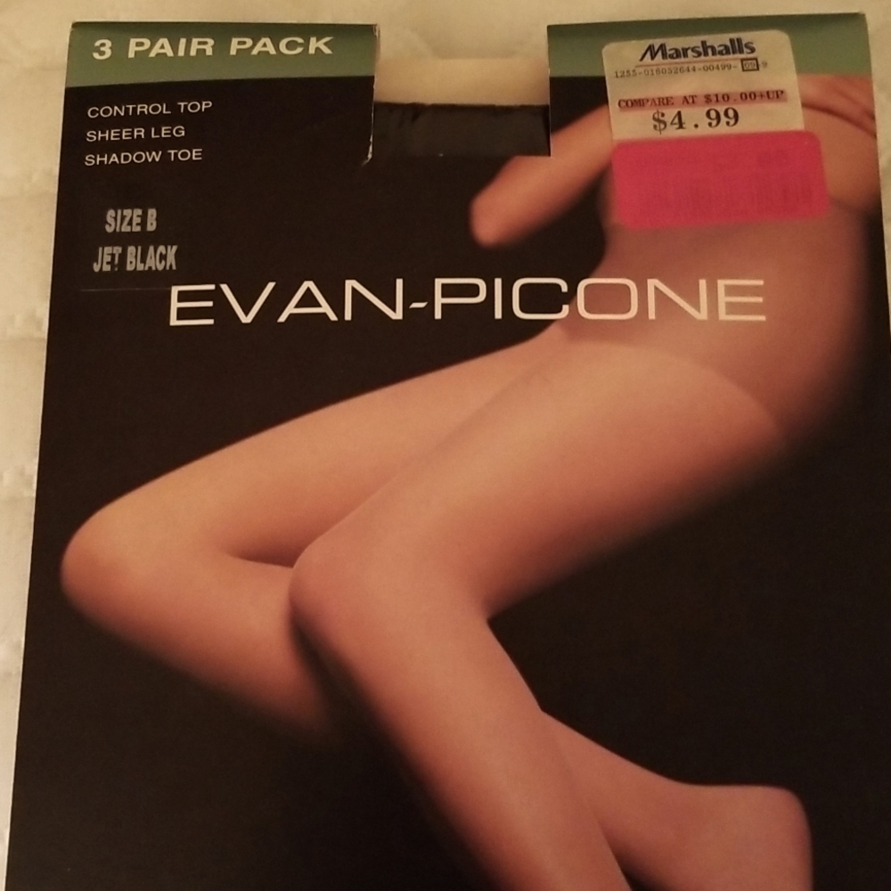 Evan Picone hosery